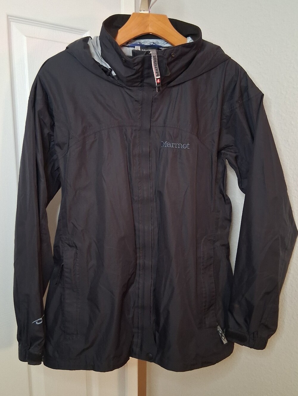 Marmot Ladies Black Jacket Medium